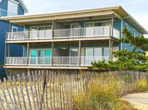 Sunstar 3 2 Br condo by RedAwning