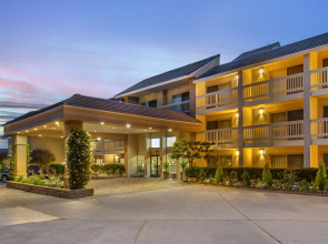 Best Western Plus Monterey Inn