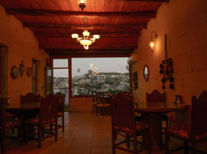Vineyard Cave Hotel