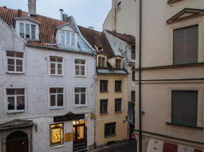 Old Riga Dome Square Apartment