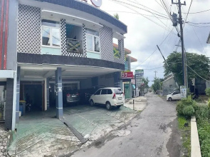 99 Guest House