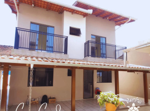 Casa para 11 pessoas a 250 metros do Beto Carrero