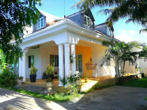Bahama Breeze Beach Apartment B&B