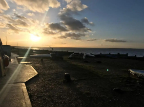 Stag Cottage, Sea Wall