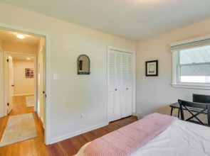 Pet-friendly Berryville Home: Walk to Main Street!