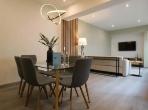 w Majestic Duplex w Perfect Deco in Miraflores