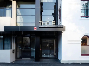 Oaks R Suites Geelong