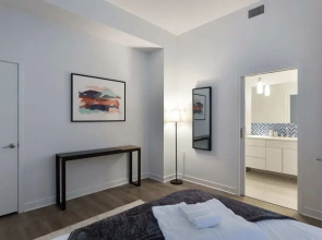Sky on Main - Luxe DT Apts with Gym + Roof Terrace by Zencity