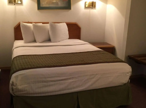 Adirondack Oasis Motel