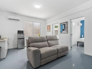 Otium Rentals Gem Spot Near Cafes and Shops