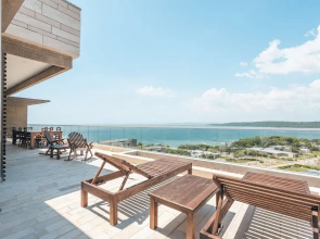 Oceanview 3BR Condo w spa gym