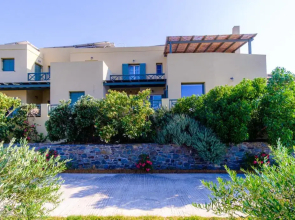 Avrofilito Syros Houses