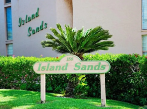 Island Sands 110 1 Bedroom Condo by RedAwning