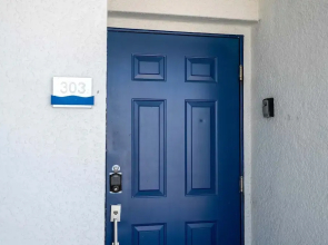 Gorgeous 2Bd Close to Disney Storey Lake Resort 303 3121