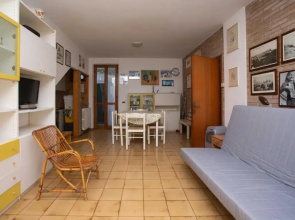 N66 - Numana, Trilocale in Centro Con Giardino