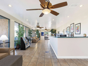 Travelodge by Wyndham Palm Springs