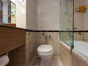 Seaview Patong Hotel