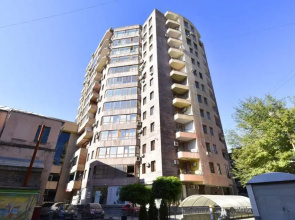 Mashtoc33 New apartment Yerevan center