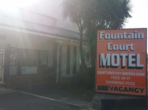 Fountain Court Motel