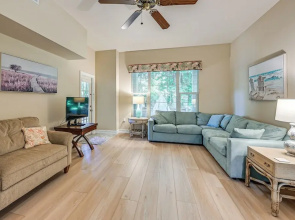 3 Mi to 5th Ave South: Quiet Getaway w/ Garden
