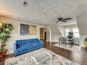 Walk to River & Downtown: Portsmouth Apartment!