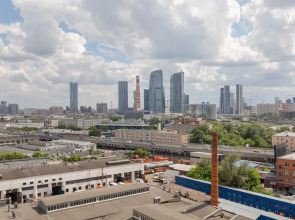 Full House (Фулл Хаус) на улице 1-я Магистральная 25