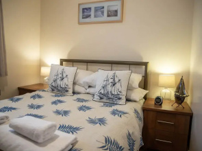 Harbourside Apartment