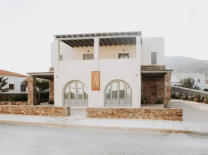 Augustis Suites