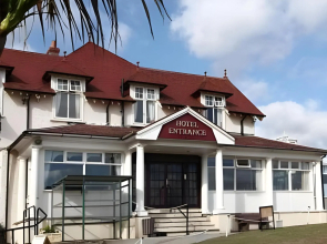North Shore Hotel & Golf Club