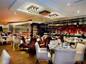 Grand Aston Medan