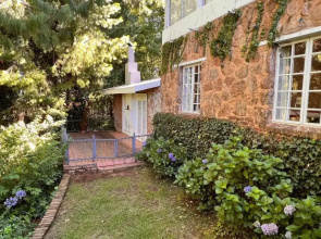 Elm Tree House - Dullstroom - holiday home