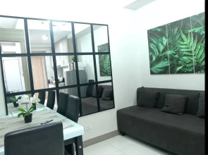 Cozy Luxurious Place Near MOA Picc CCP Free Wi-fi