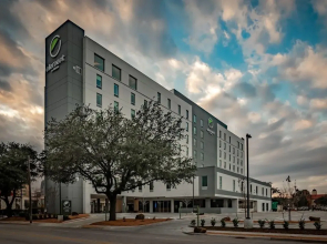 Element Dallas Downtown East