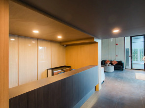 6th Avenue Surin Beach