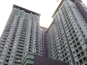 Elegant 3BR + 1 Apartment with Private Lift & 80 mbps internet at The Lavande Residence