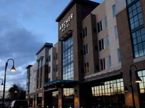 Archer Hotel Boston/Burlington