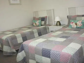 Twin Pines 401 - Cbd Location