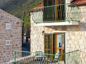 Apartment Little House