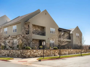 The Ann Marie #f1 6 Bedroom Townhouse