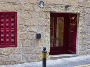 Vallettastay Dormitory shared hostel