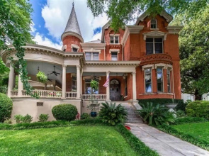 Burke Mansion