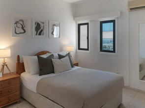 Phaedrus Living Seaview Phinikoudes Flat