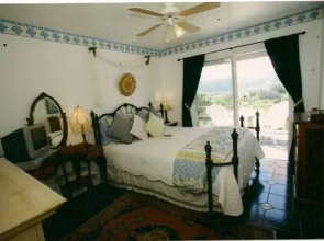 Hillcrest Country Inn