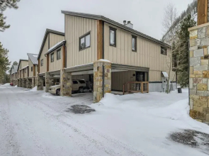 Windwood Minium C-3 2 Bedroom Condo by RedAwning