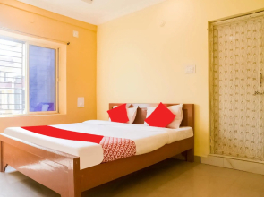 OYO Flagship 71974 Raj Premium