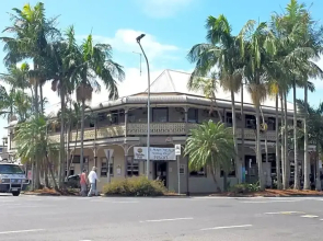 The Middle Pub