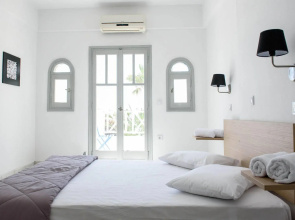 Afroditi Santorini