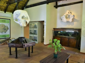 Kwa Maritane Bush Lodge Pilanesburg
