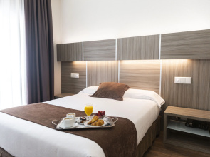 Hotel Serrano