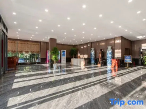 Zhanhe Hotel (Pingdingshan Railway Station Branch)